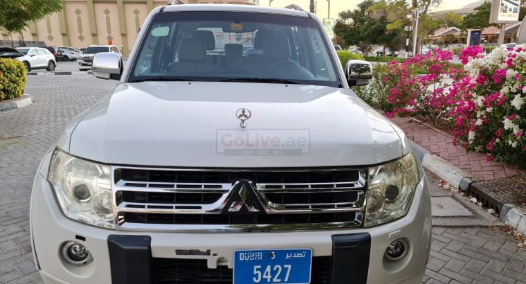 MITSUBISHI PAJERO 2010,3.8 V6,75000KM ONLY,TOP OF THE LINE,SUNROOF,ACCIDENT FREE