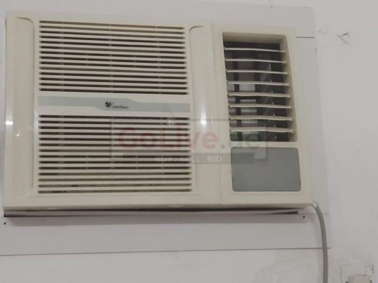 Killer Deal! 2 ton ac for sale.Only 425 dirhams!