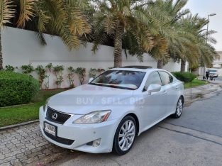 LEXUS IS300 2007 TOP OF THE PEARL WHITE ACCIDENT FREE CAR FOR SALE