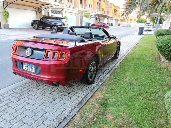 CONVERTIBLE FORD MUSTANG 2014 V6 ENGINE,3.7L 305HP US SPECS IN PERFECT CONDITION