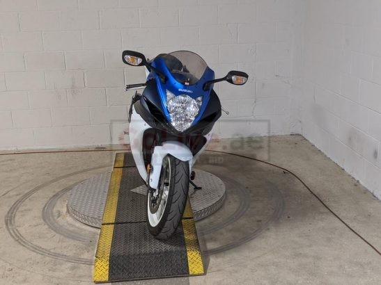 2014 Suzuki gsx r600cc available for sale