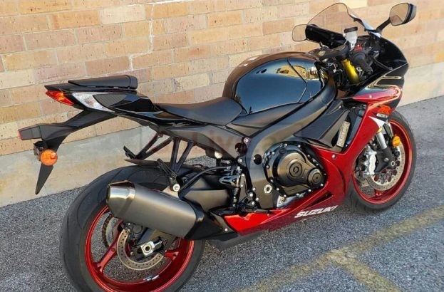 Suzuki gsx r750cc available for sale