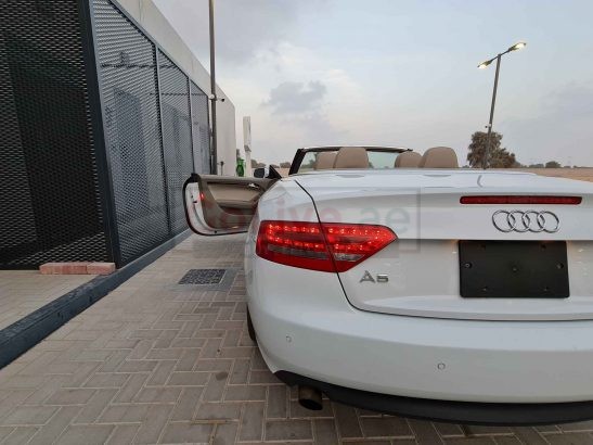 AUDI A5 SOFT TOP CONVERTIBLE , 2.0L , 2012 FULLY LOADED QUATTRO ACCIDENT FREE IN PERFECT CONDITION