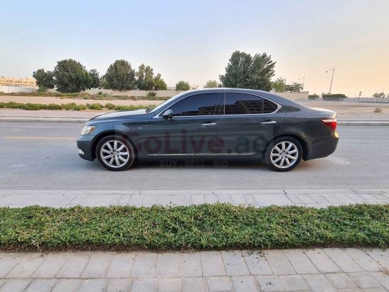 LEXUS LS 460 2007,TOP OF THE LINE.PERFECT CONDITION,SUNROOF,LEATHER SEATS