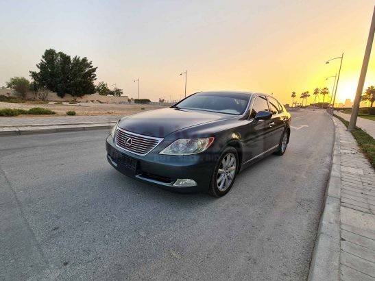 LEXUS LS 460 2007,TOP OF THE LINE.PERFECT CONDITION,SUNROOF,LEATHER SEATS