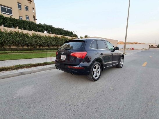 AUDI Q5 2010 TOP OF THE LINE WELL MAINTAINED US SPECS