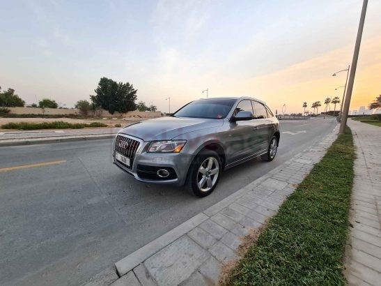AUDI Q5 2011 , PREMIUM PLUS , TOP OF THE LINE , SLINE , QUATTRO USA IMPORTED
