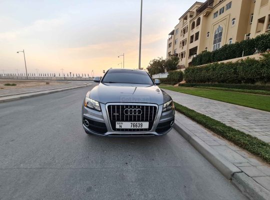 AUDI Q5 2011 , PREMIUM PLUS , TOP OF THE LINE , SLINE , QUATTRO USA IMPORTED
