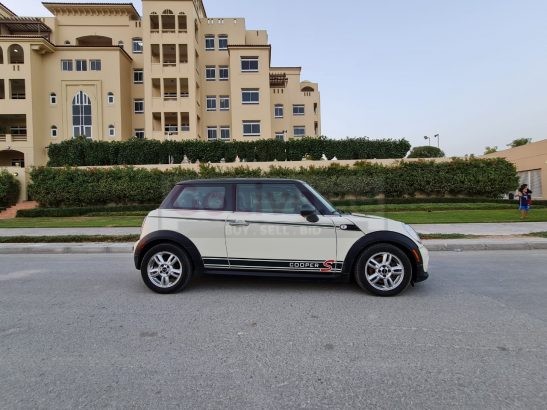 MINI COOPER S 2013 PANORAMIC ROOF , FULLY LOADED IN PERFECT CONDITION