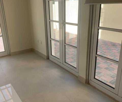 Aluminium and glass door installation