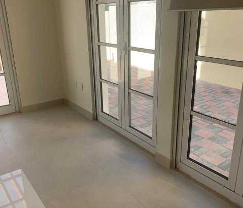 Aluminium and glass door installation