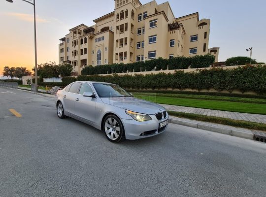 BMW 530i 2006 GCC FULLY LOADED IN PERFECT CONDITION >> NEW BATTERY <<