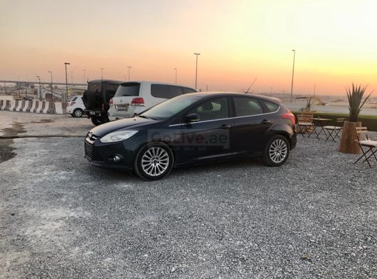 Special Edition Focus Titanium , Sunroof , Leather , Sensors , Push Start