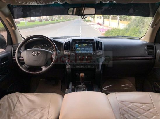 TOYOTA LAND CRUISER 2011 , V6, GXR WELL MAINTAINED FOR SALE