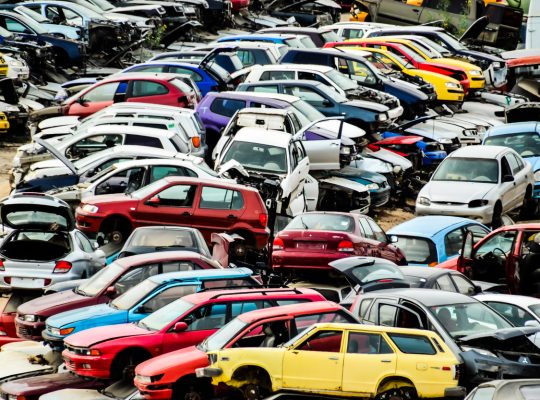 ISUZU USED AUTO PARTS DEALER ( SHARJAH AUTO PARTS MARKET )