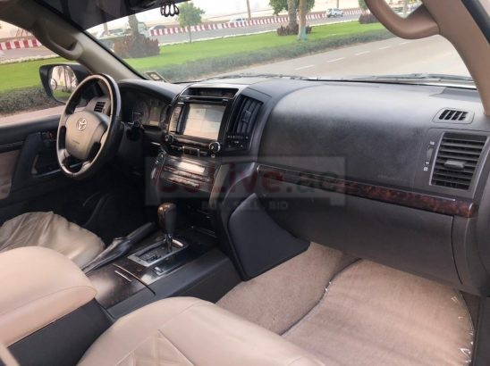 TOYOTA LAND CRUISER 2011 , V6, GXR WELL MAINTAINED FOR SALE