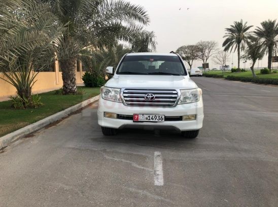 TOYOTA LAND CRUISER 2011 , V6, GXR WELL MAINTAINED FOR SALE