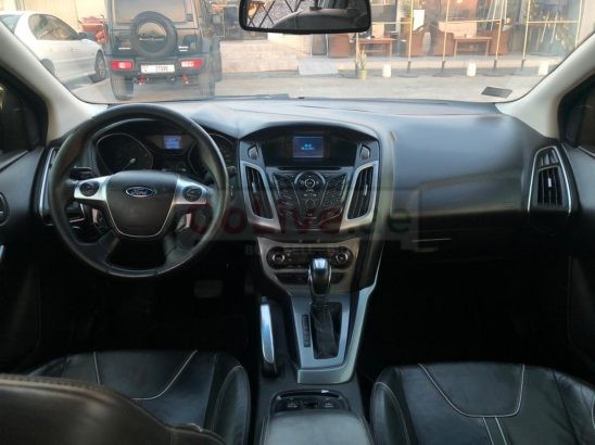 Special Edition Focus Titanium , Sunroof , Leather , Sensors , Push Start