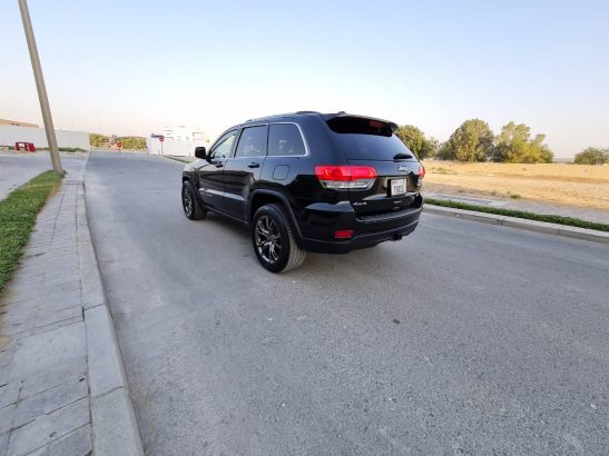BRAND NEW TYRES JEEP GRAND CHEROKEE LAREDO 4X4 2014 TOP OF THE LINE DONE 85000 MILES