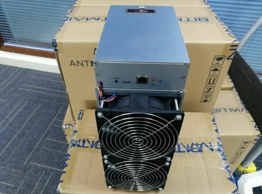 Selling Bitmain Antminer S9 14th with PSU/ Chat +17622334358