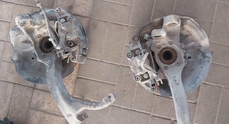 AUDI A6 2006-2011 FRONT WHEEL HUB LEFT AND RIGHT