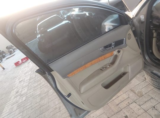 AUDI A6 2005 TO 2011 FRONT LEFT SIDE COMPLETE DOOR