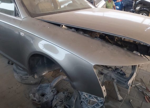 AUDI A6 2005 TO 2008 FRONT RIGHT AND LEFT FENDERS USED ORIGINAL