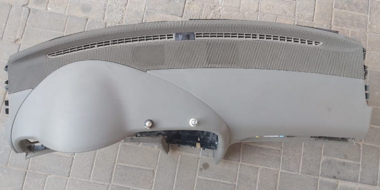 AUDI A6 2005 TO 2008 GENUINE DASHBOARD PART NO 4F0857067A