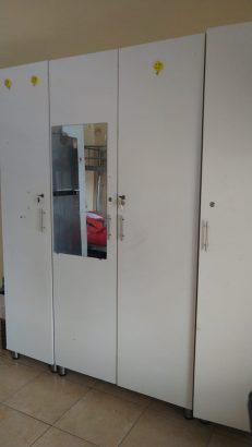 AVAILABLE LADIES BED SPACE UP 700/ DOWN 800/SINGLE EXECUTIVE 850/-
