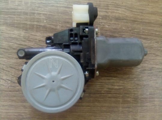 INFINITI 2008 TO 2013 NISSAN WINDOW MOTOR LEFT HAND DRIVER SIDE G25 G35 M35 ALTIMA PART NO 80730 EG000