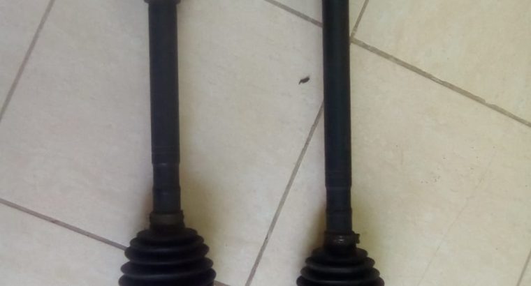 INFINITI G37 G25 2008 TO 2013 REAR AXLE LEFT & RIGHT PART NOS 39600-JL00B & 39601-JL00B OEM ( Genuine Used Infiniti Parts )