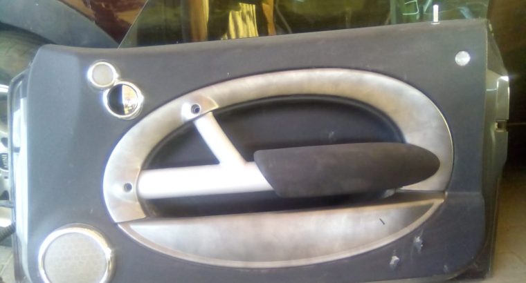MINI COOPER 2010 R56 RHD RIGHT SIDE DOOR OEM ( Genuine Used MINI Parts )