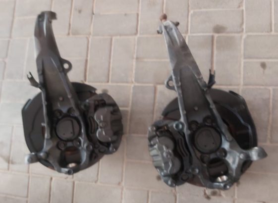 INFINITI G25 G37 2009 TO 2013 FRONT LEFT & RIGHT COMPLETE HUB WITH BRAKE DISC AND WHEEL BEARING