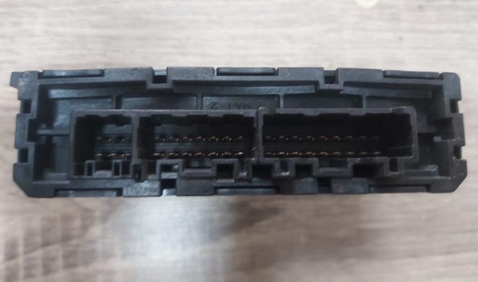 HONDA ACCORD 2018 2019 2020 FUSE BOX CONTROL MODULE OEM PART NO 50TVAA010 ( Genuine Used HONDA Parts )