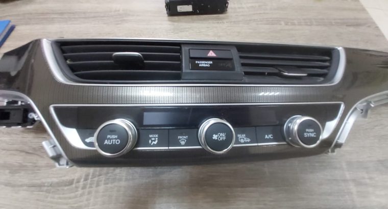 HONDA ACCORD 2018 2019 AC HEATER CLIMATE CONTROL OEM PART NO 79610 TVA A316 M1 ( Genuine Used HONDA Parts )