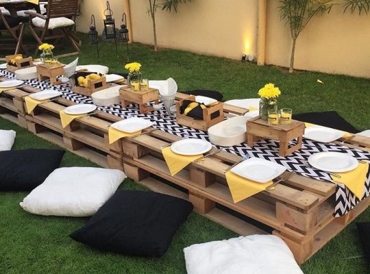 clean wooden pallets