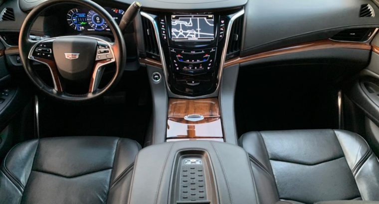 Cadillac Escalade **2017** / GCC Spec / With Warranty & Service