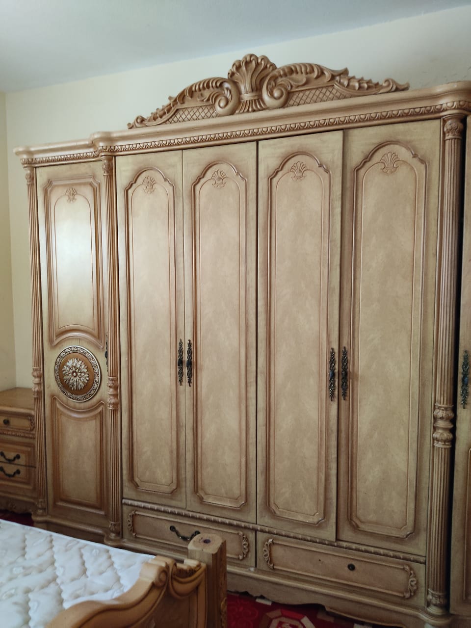 MARINA USED HOME FURNITURE BUYER 050 2134666 GoLive.ae UAE Classifieds