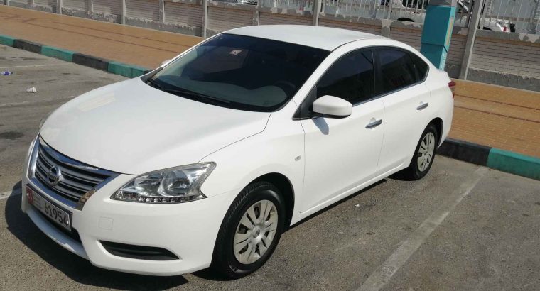 Nissan-Sentra-2014 1-6L Extronic CVT Gcc-specs-single owner DOCTOR in AbuDhabi Less driven-41500km only-for-26500dh 0552929702