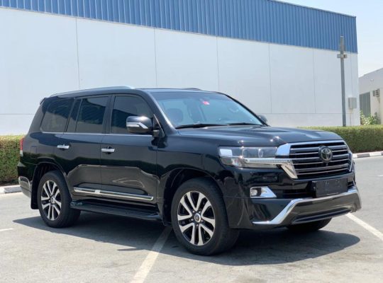 Toyota Land Cruiser V.XR **2018** / GCC Spec
