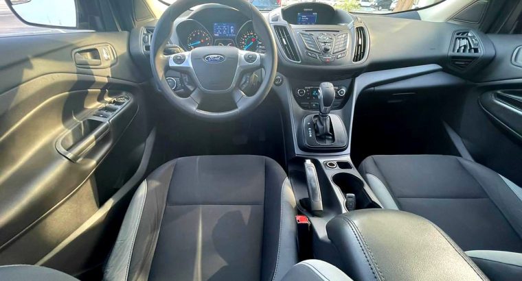 Model 2014 Ford Escape SE Midrange Automatic Gear