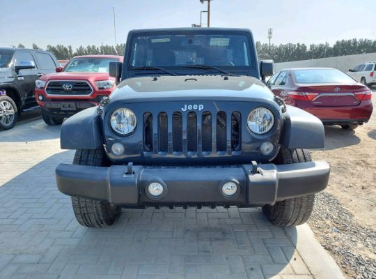 Jeep Wrangler 2017 AED 69,000, Good condition, US Spec, Sunroof, Navigation System, Fog Lights