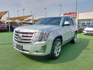 Cadillac Escalade 2015 AED 130,000, GCC Spec, Good condition, Sunroof, Navigation System, Fog Lights, Full Service Report