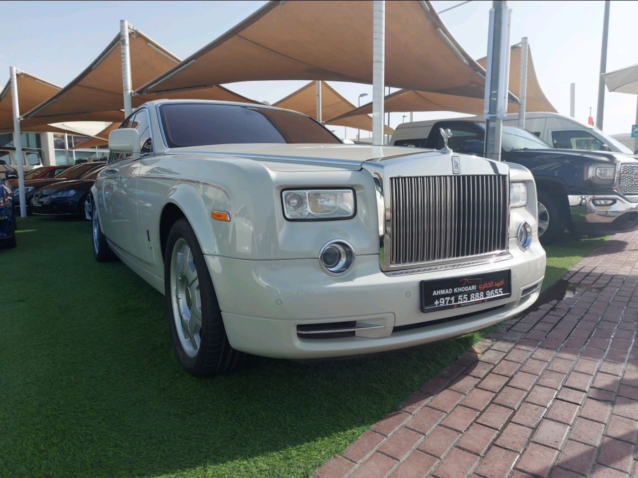 Rolls Royce Fantom 2010 AED 400,000, GCC Spec, Full Option, Turbo, Sunroof, Navigation System, Negotiable