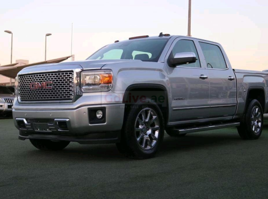 GMC Sierra 2014 AED 95,000, GCC Spec, Good condition, Full Option, Turbo, Sunroof, Fog Lights, Negotiable