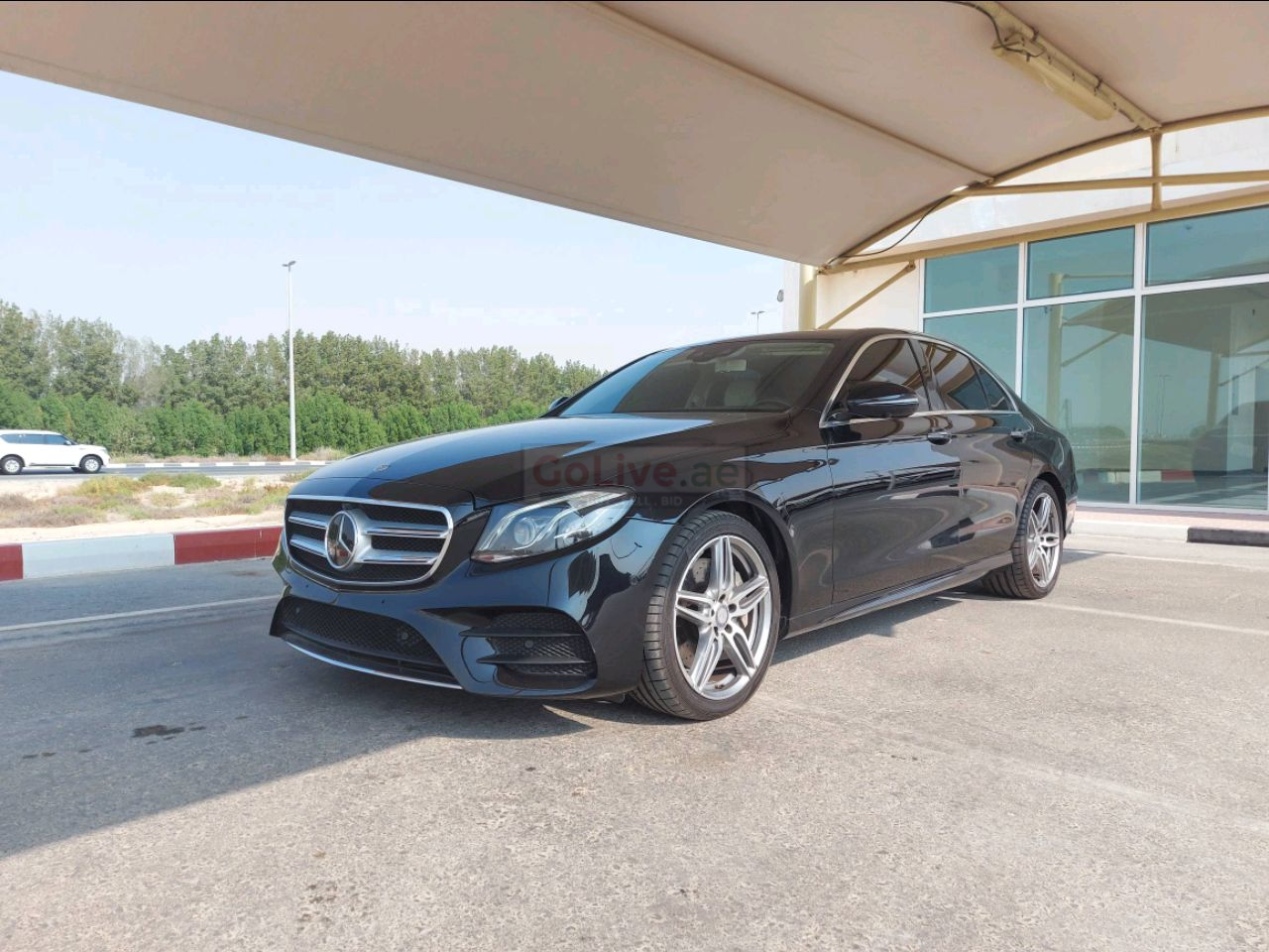 Mercedes Benz E-Class 2017 AED 155,000, GCC Spec, Good condition, Full Option, Sunroof, Fog Lights, Negotiable, Full Service