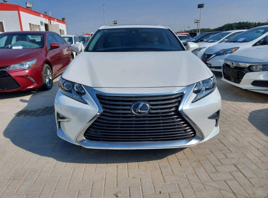Lexus ES-Series 2018 AED 91,000, Good condition, Full Option, US Spec, Navigation System, Fog Lights, Negotiable