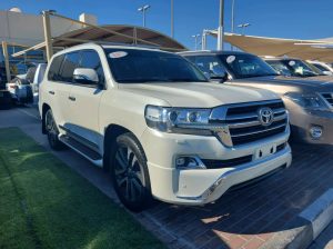 Toyota Land Cruiser 2017 AED 190,000, GCC Spec, Full Option, Sunroof, Negotiable
