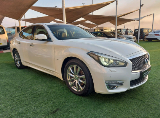 Infiniti Q70 2016 AED 51,000, GCC Spec, Good condition, Full Option