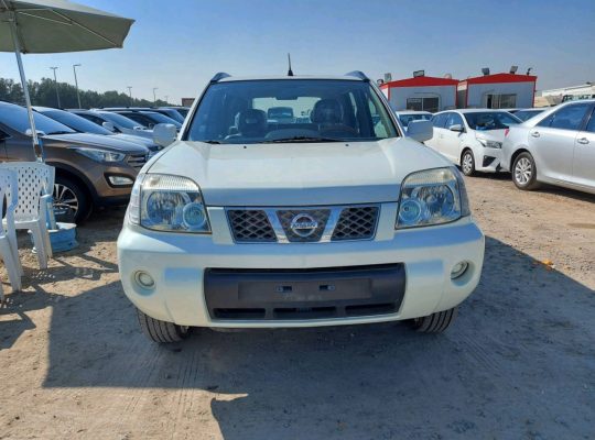Nissan X-Trail 2010 AED 14,000, GCC Spec